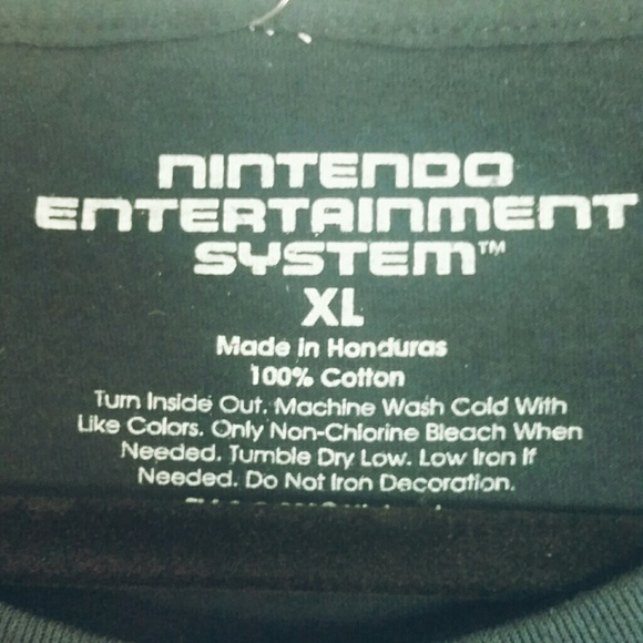 ❤Nintendo Game Controller Tshirt XL black NWT - Picture 4 of 8